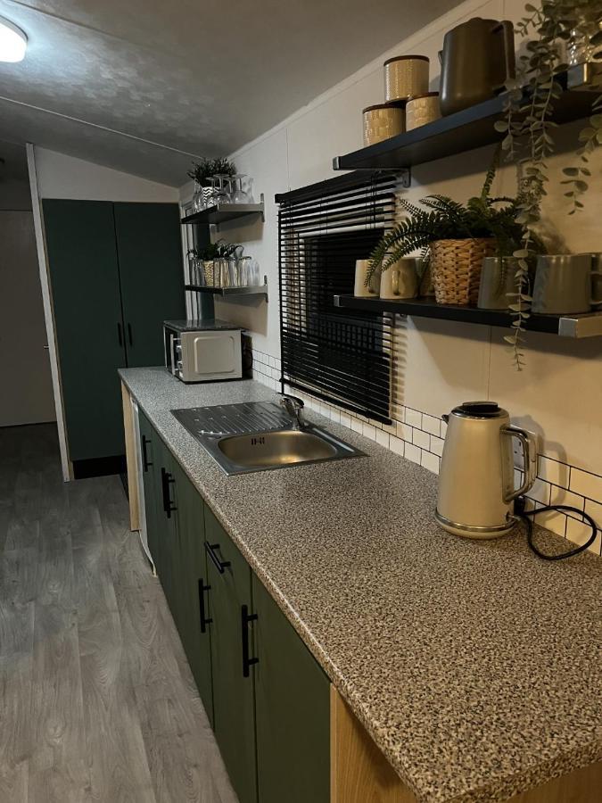 Beautiful 3 Bedroom Caravan With Hot Tub - Tattershall Lakes Eksteriør billede