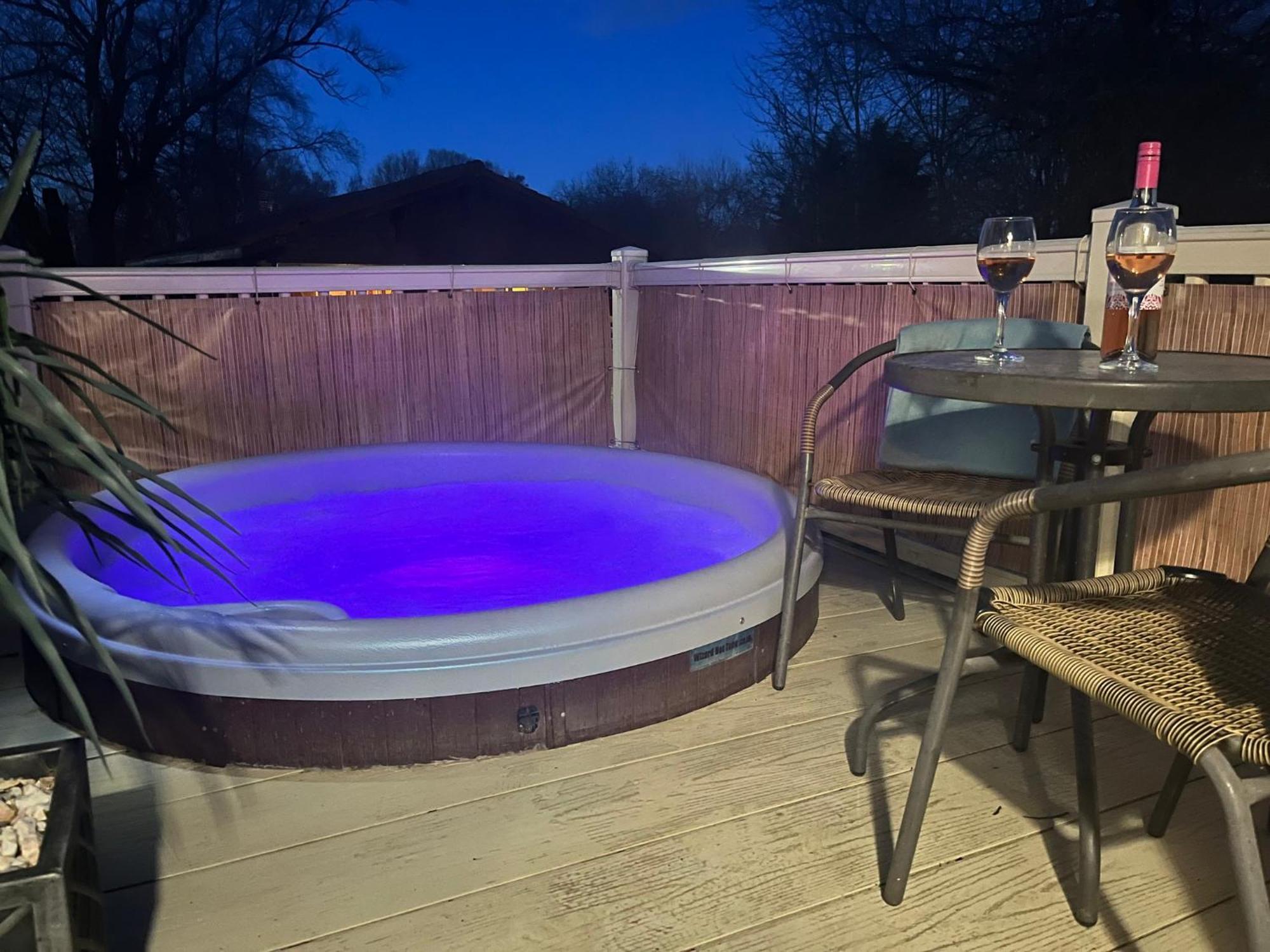 Beautiful 3 Bedroom Caravan With Hot Tub - Tattershall Lakes Eksteriør billede